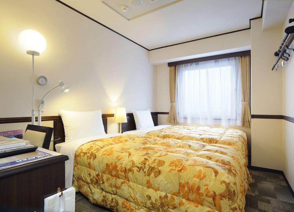 Toyoko Inn Okayama Eki Nishi Guchi Hiroba Dış mekan fotoğraf